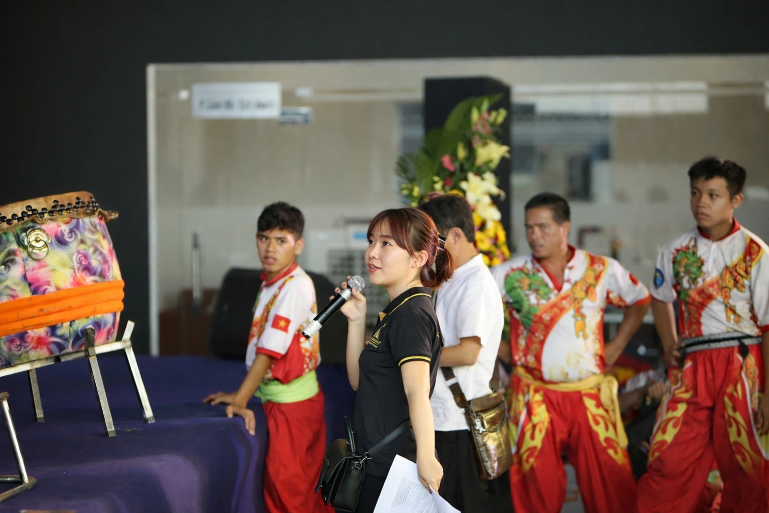 Bám sát hiện trường