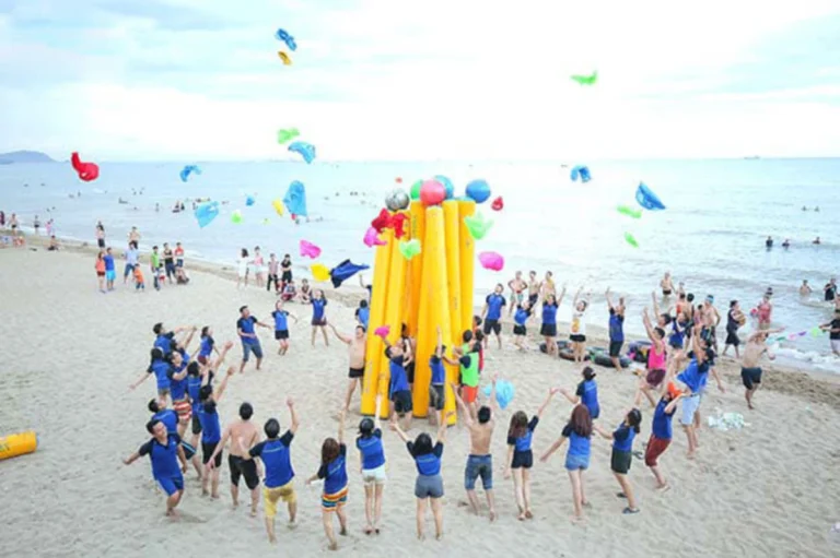 Tổ chức team building: kịch bản, địa điểm và cách triển khai