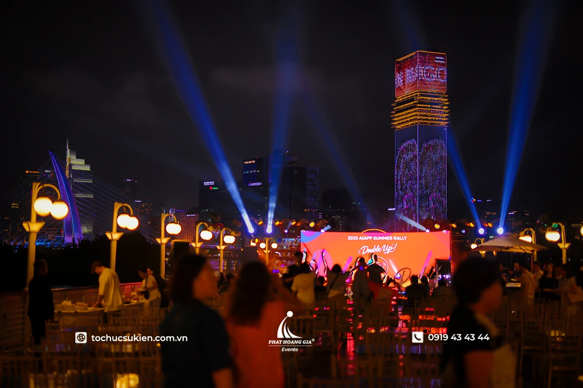 Sân khấu ngoài trời đẹp