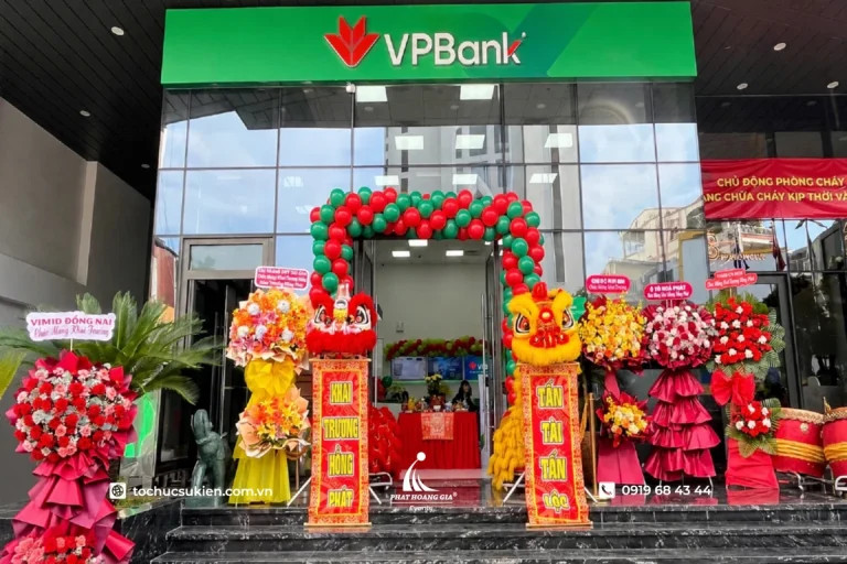 Trang trí khai trương: gợi ý concept và quy trình thi công
