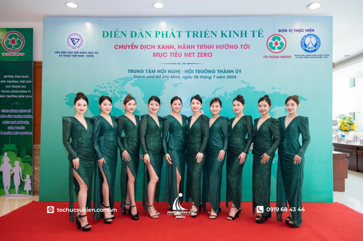 Lựa chọn dịch vụ cho thuê PG/PB uy tín để đảm bảo chương trình diễn ra trọn vẹn