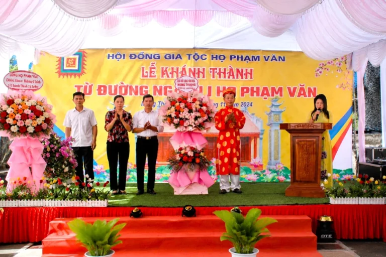 Lời dẫn chương trình khánh thành từ đường: mẫu kịch bản MC và cấu trúc lễ chuẩn