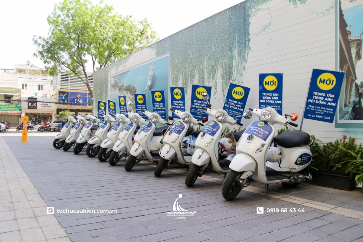 Đoàn xe máy chuyên nghiệp chuẩn bị trước khi chương trình roadshow diễn ra