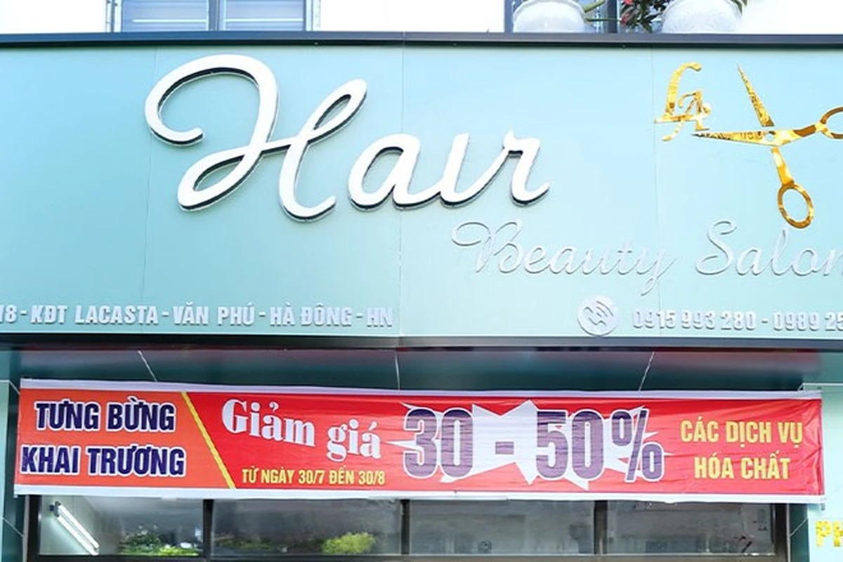 Loại băng rôn khai trương phổ biến được treo ngang cửa hàng