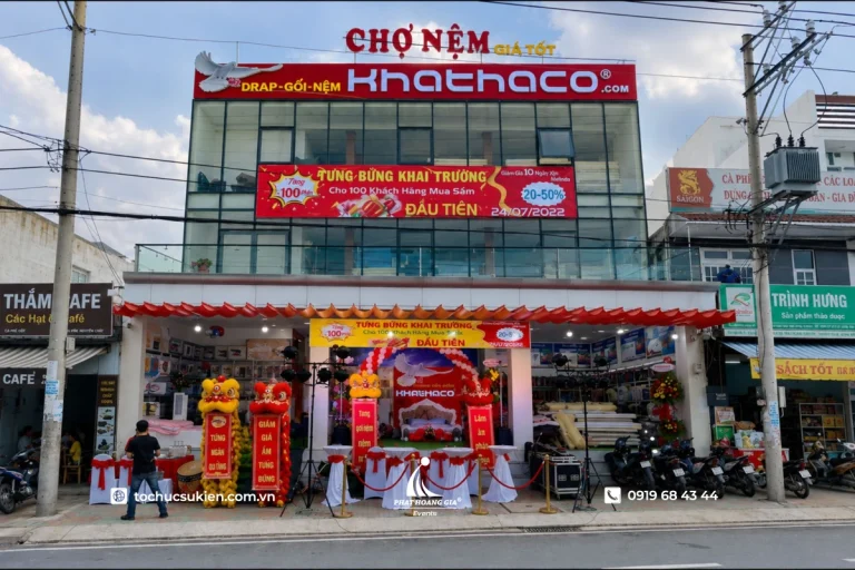 Banner khai trương: nội dung cần có, kích thước và chất liệu