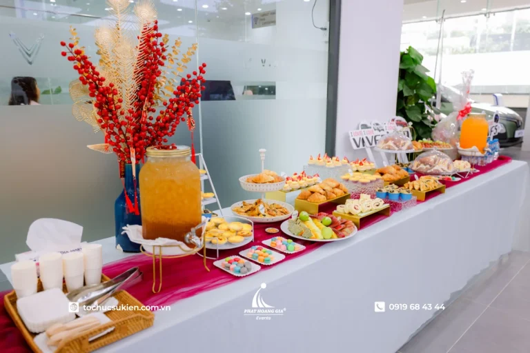 Đặt tiệc teabreak: quy trình, chi phí và cách setup hiệu quả