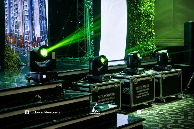 Đèn moving head: Cấu hình ánh sáng cho sân khấu sự kiện