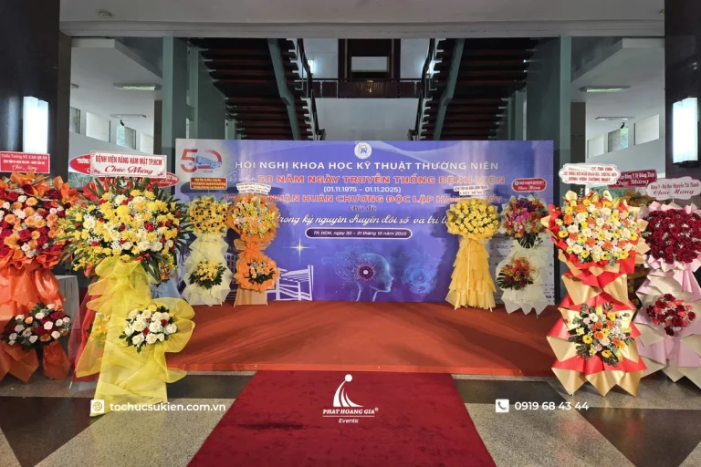 Hoa hội nghị: gợi ý mẫu thiết kế và cách bố trí chuẩn
