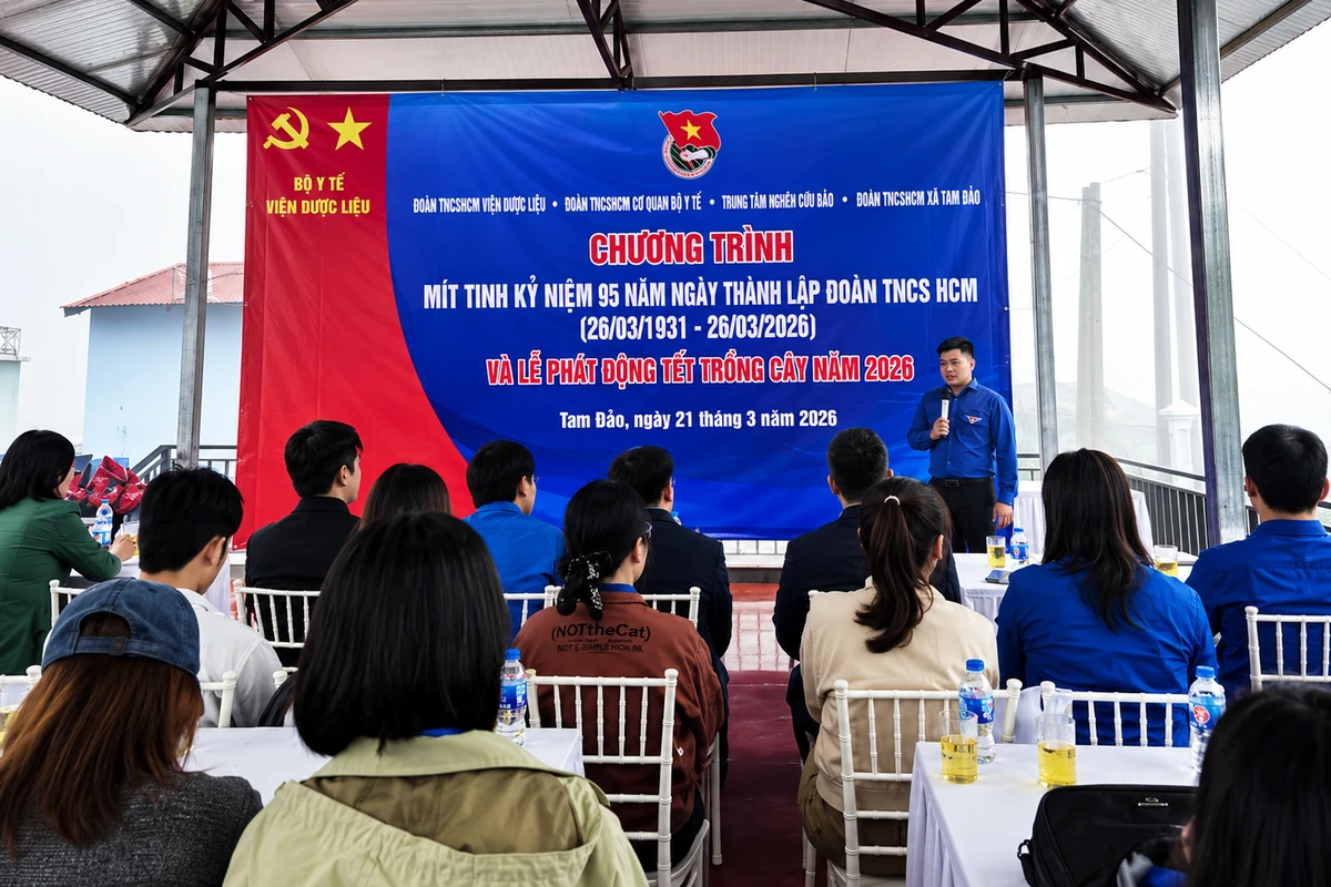 Lời dẫn chương trình 26/3 được MC dẫn dắt để bắt đầu sự kiện trước đông đảo khách mời 