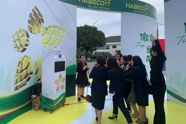 Photo booth Tết: ý nghĩa, concept và cấu hình thiết bị