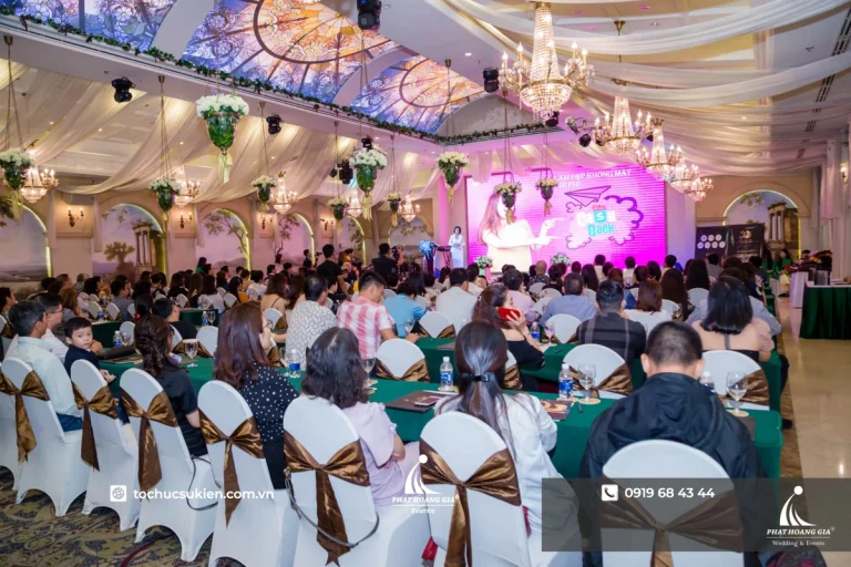 Ra mắt sản phẩm mới: quy trình và setup sự kiện thực tế