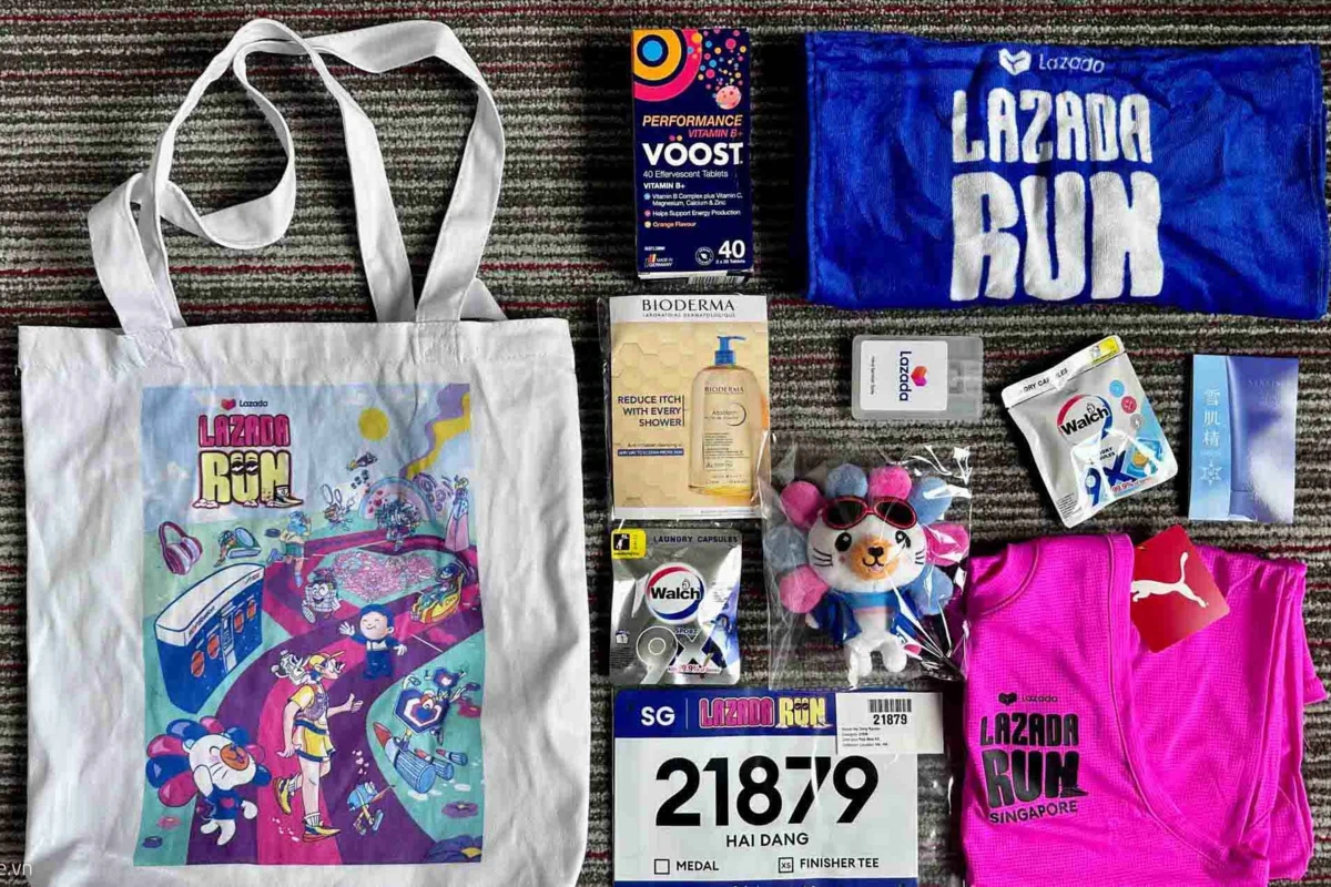 Tìm hiểu race kit là gì qua hình ảnh các vật phẩm tiện ích cho giải chạy Lazada Run