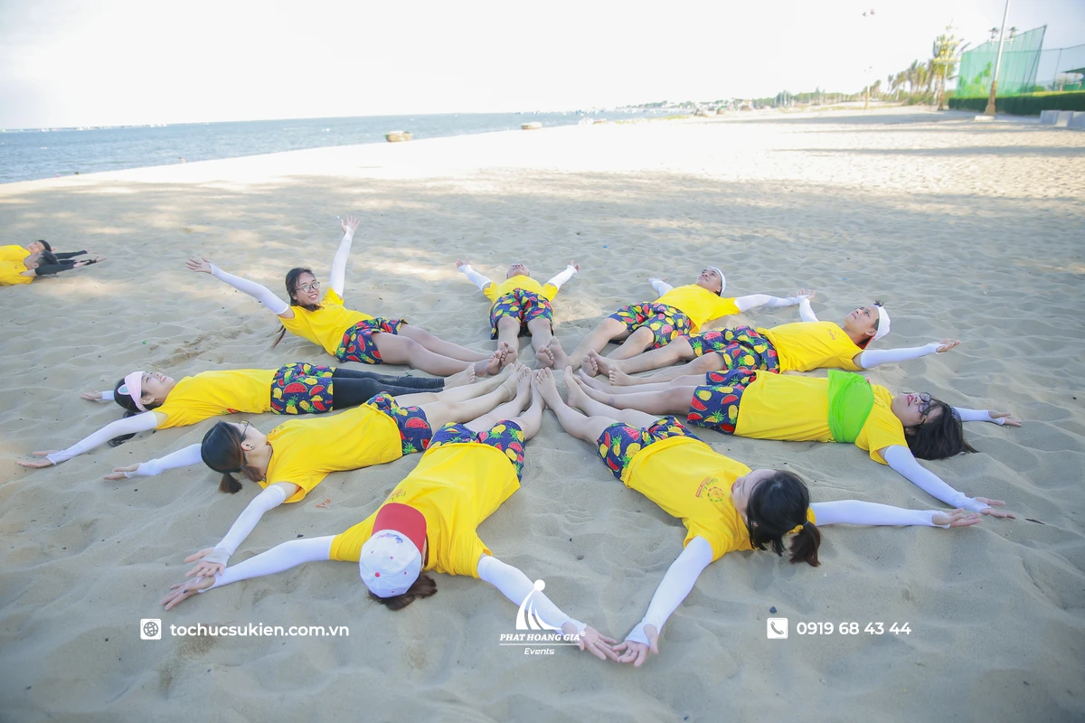 Bãi biển là địa điểm phổ biến để tổ chức team building
