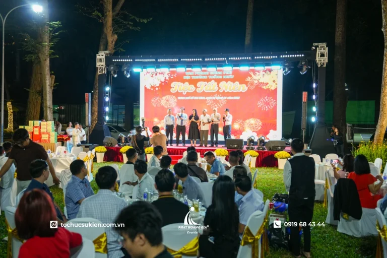 Tổ chức tiệc: Loại hình, quy trình và lưu ý cho doanh nghiệp
