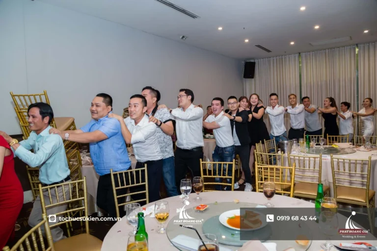 Trò chơi team building trong nhà: gợi ý cho tiệc hội nghị và gala công ty