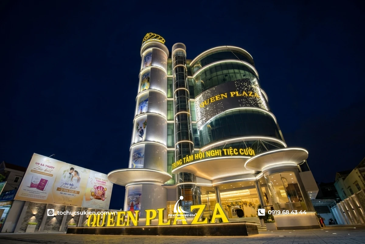 Tòa nhà trung tâm hội nghị Queen Plaza đặc thù chuyên tổ chức tiệc cưới sang trọng