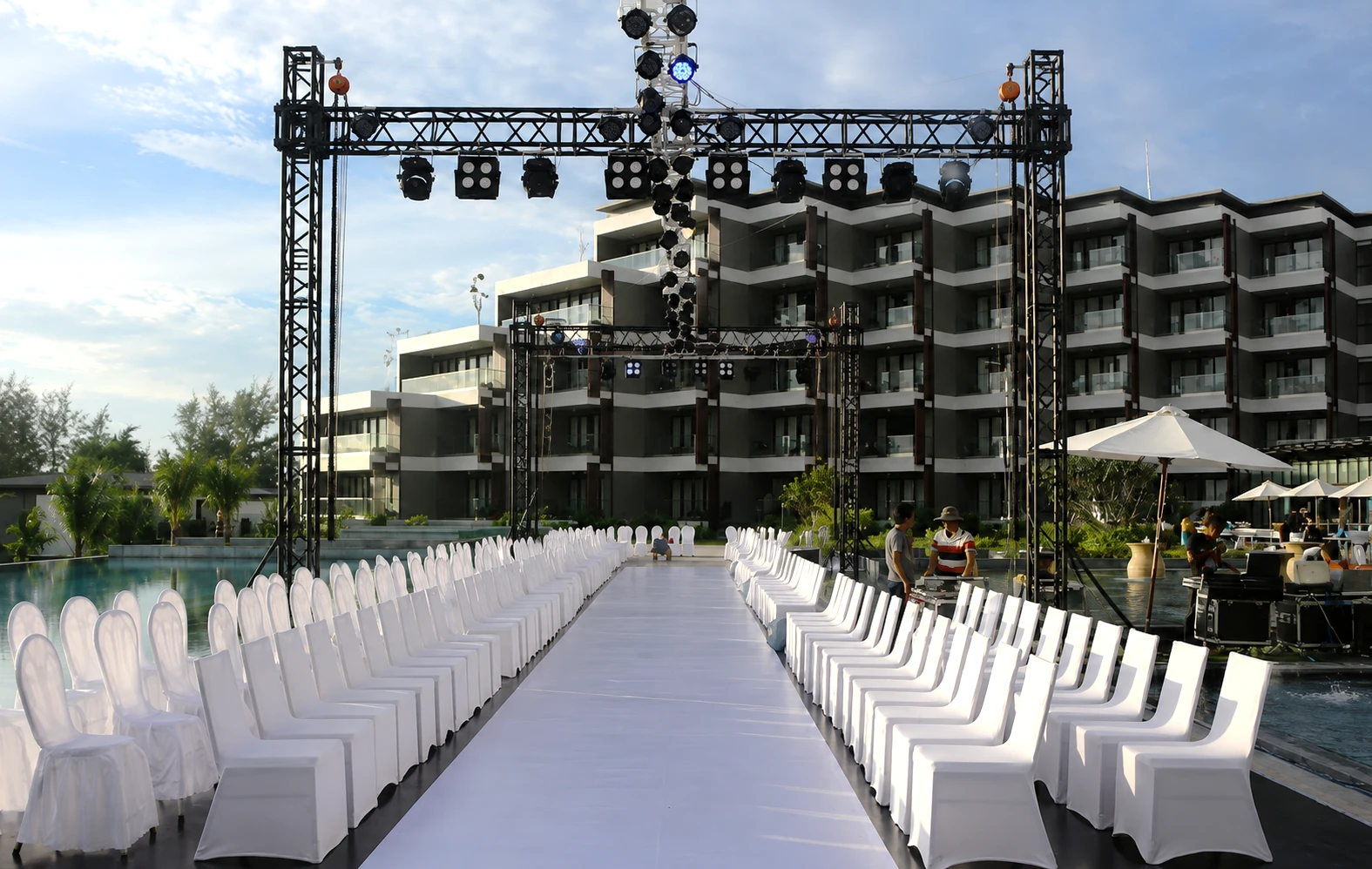 Sàn sân khấu catwalk chữ T